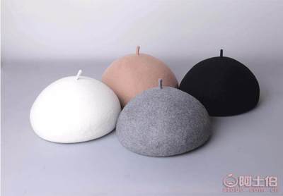 冬日甜美風尚 白色貝雷帽的復古與魅力